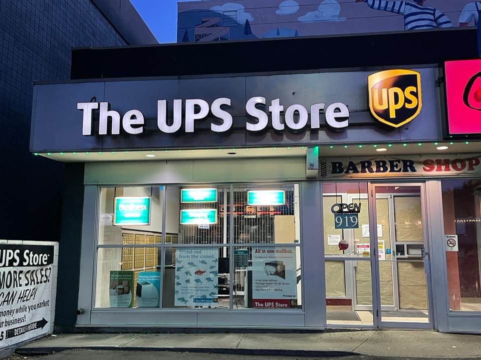 CHHS Deal UPS Store 243 Crescent Heights Village BIA